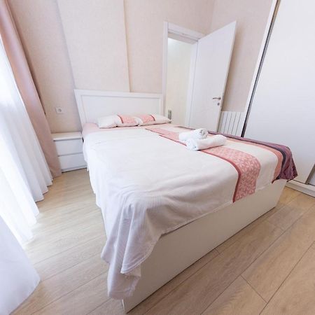5 Apartment In One Boulding - Near Stadium Batumi Luaran gambar