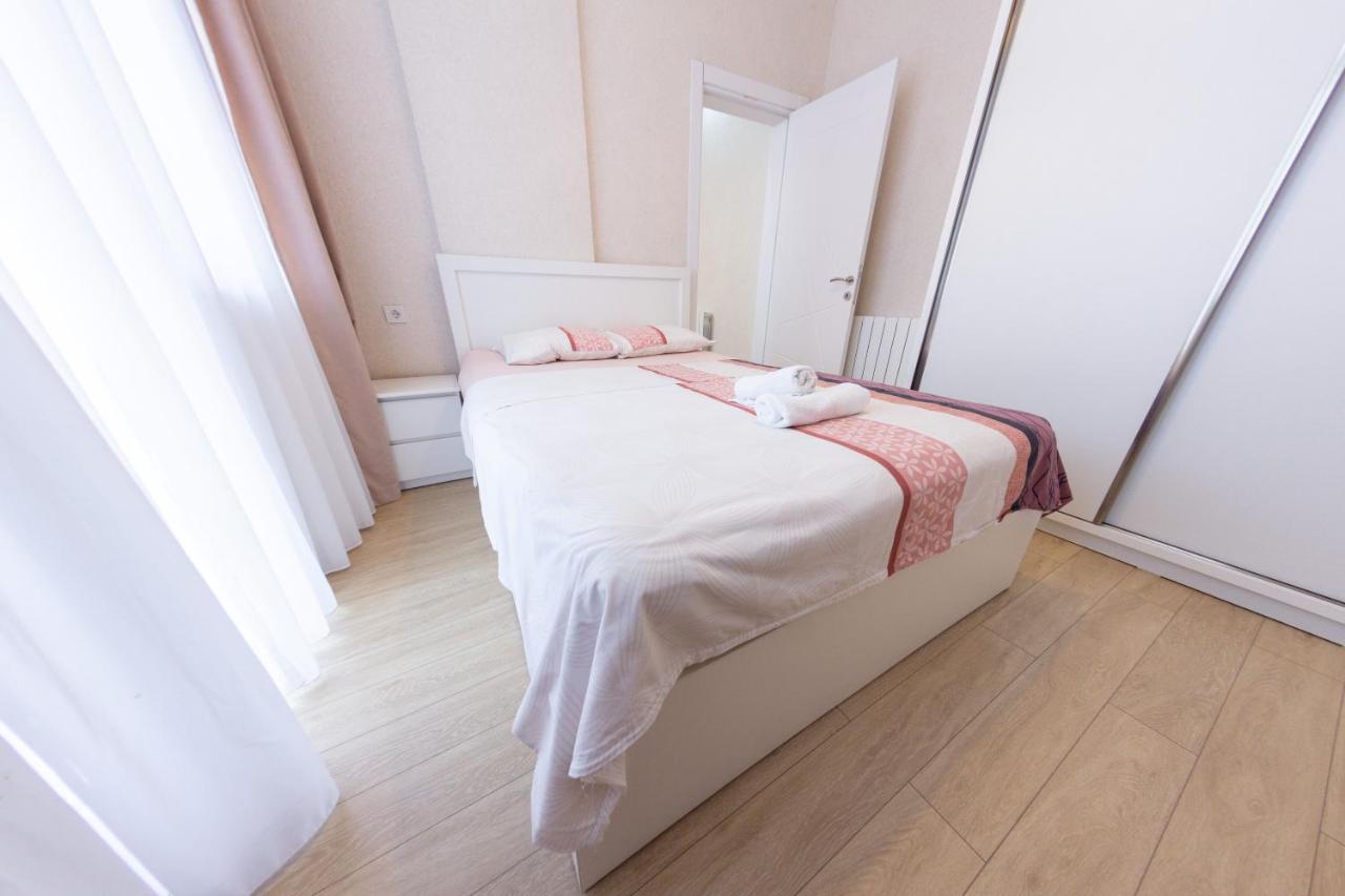 5 Apartment In One Boulding - Near Stadium Batumi Luaran gambar