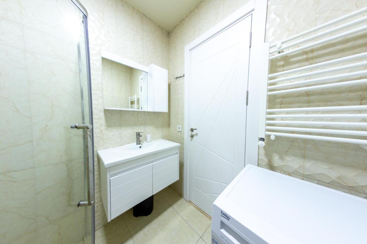 5 Apartment In One Boulding - Near Stadium Batumi Luaran gambar